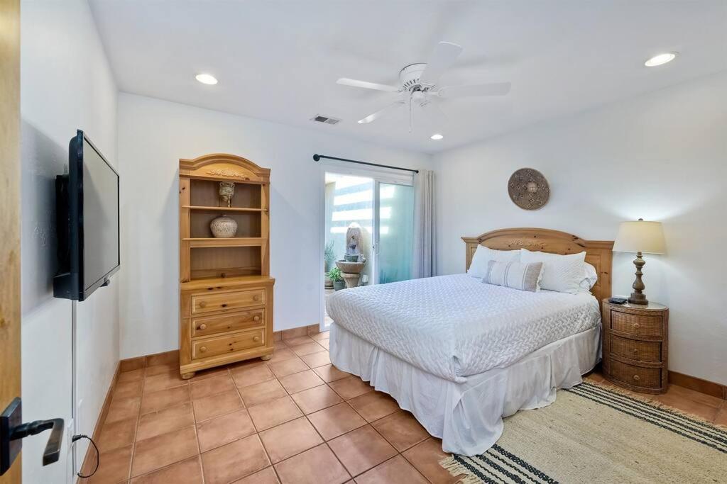 Great Group Retreat! Hacienda Decor, Spacious Floor Plan, Private Backyard Carlsbad Exterior foto